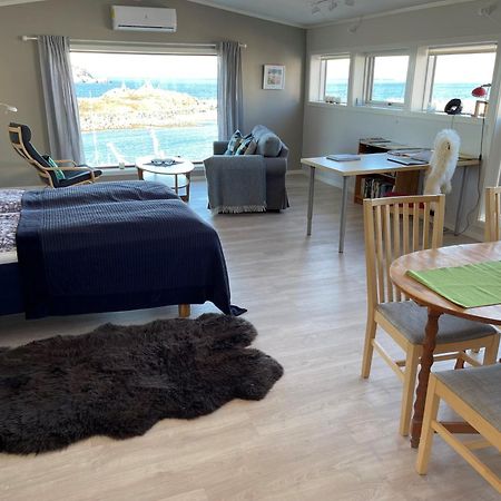Frugga Feriehus Og Leilighet Straumsjoen エクステリア 写真
