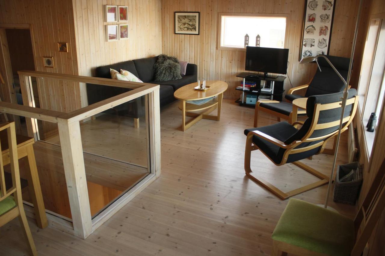 Frugga Feriehus Og Leilighet Straumsjoen エクステリア 写真