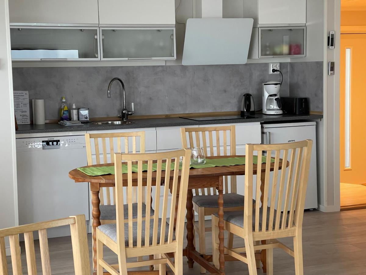 Frugga Feriehus Og Leilighet Straumsjoen エクステリア 写真