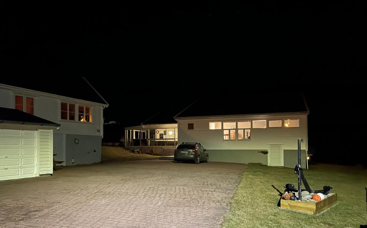Frugga Feriehus Og Leilighet Straumsjoen エクステリア 写真