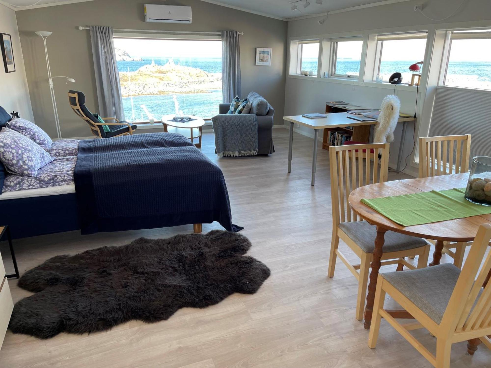 Frugga Feriehus Og Leilighet Straumsjoen エクステリア 写真
